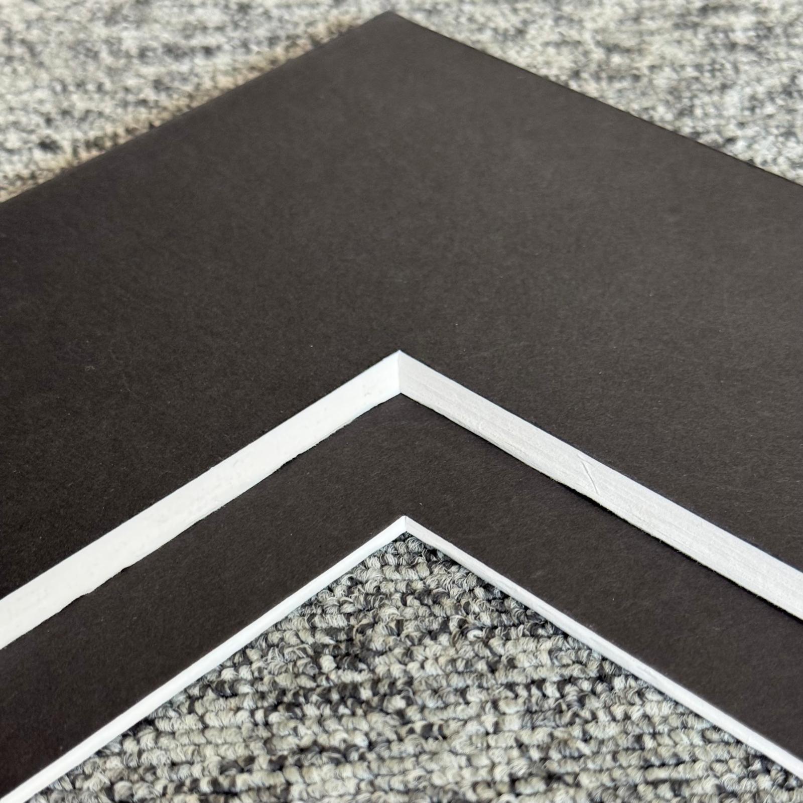 Comparison showing Normal 1.4mm and Thick 2.5mm mountcards side by side